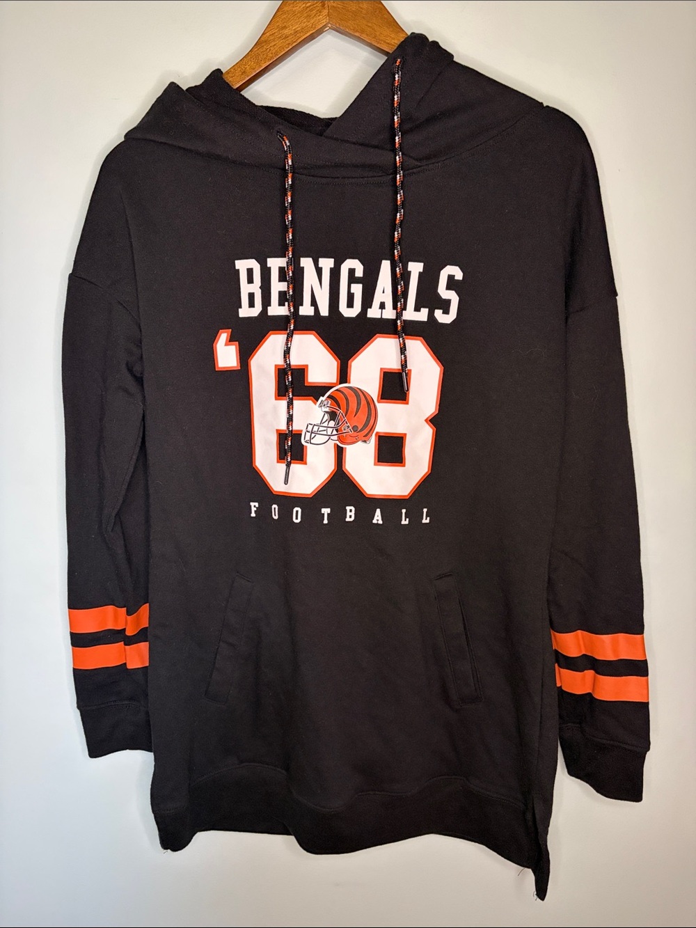 NFL Cincinnati Bengals Woman’s Fleece Tunic Pullover Hoodie Sweatshirt.
